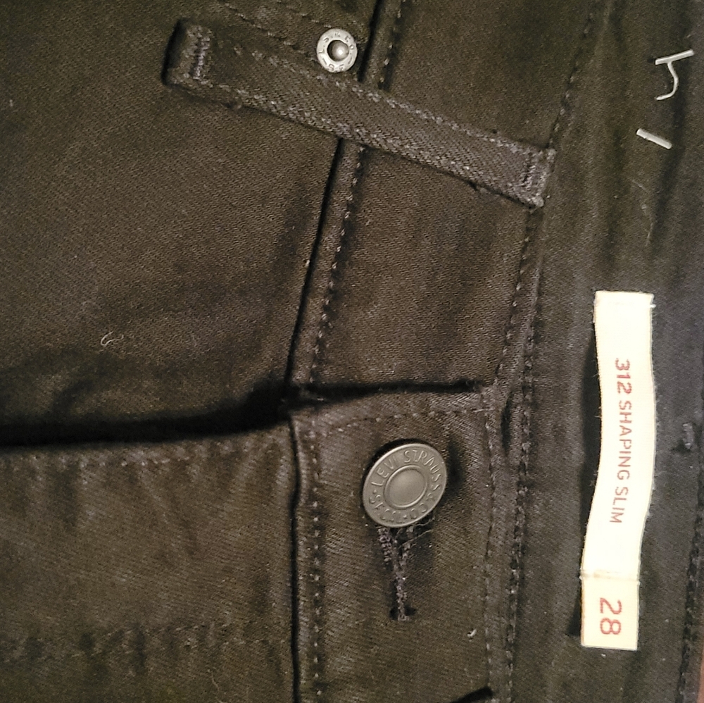 Womens Levis 312 shaping slim size 28x30